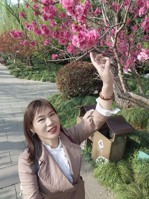 丽娜的第四张照片--长春闪婚服务中心